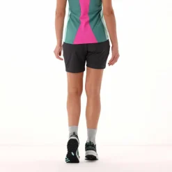 Bermuda Unlimitech in tessuto stretch da Donna