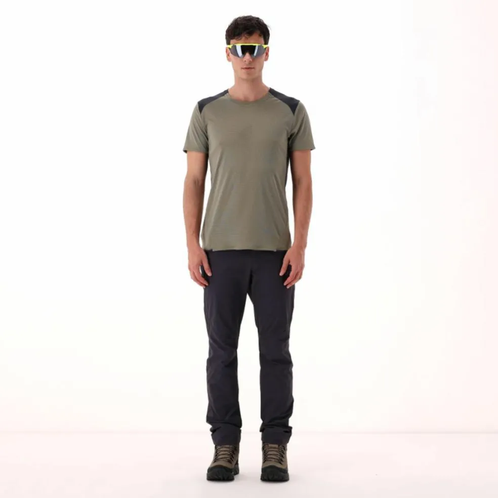 T shirt Unlimitech da uomo con inserti in mesh